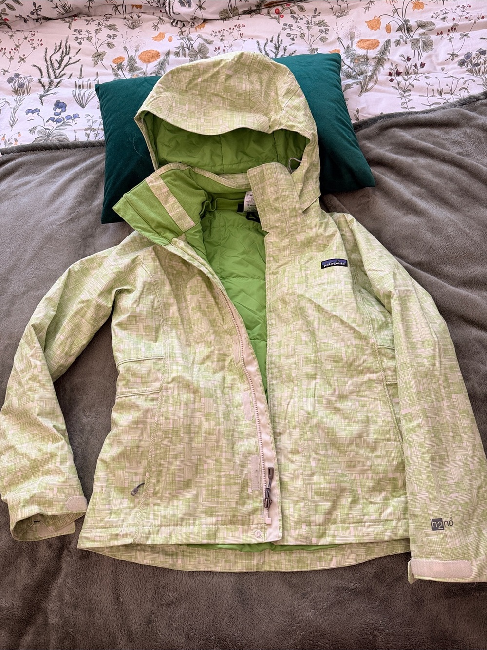 Patagonia Light Green H2No Rain Jacket with Hood